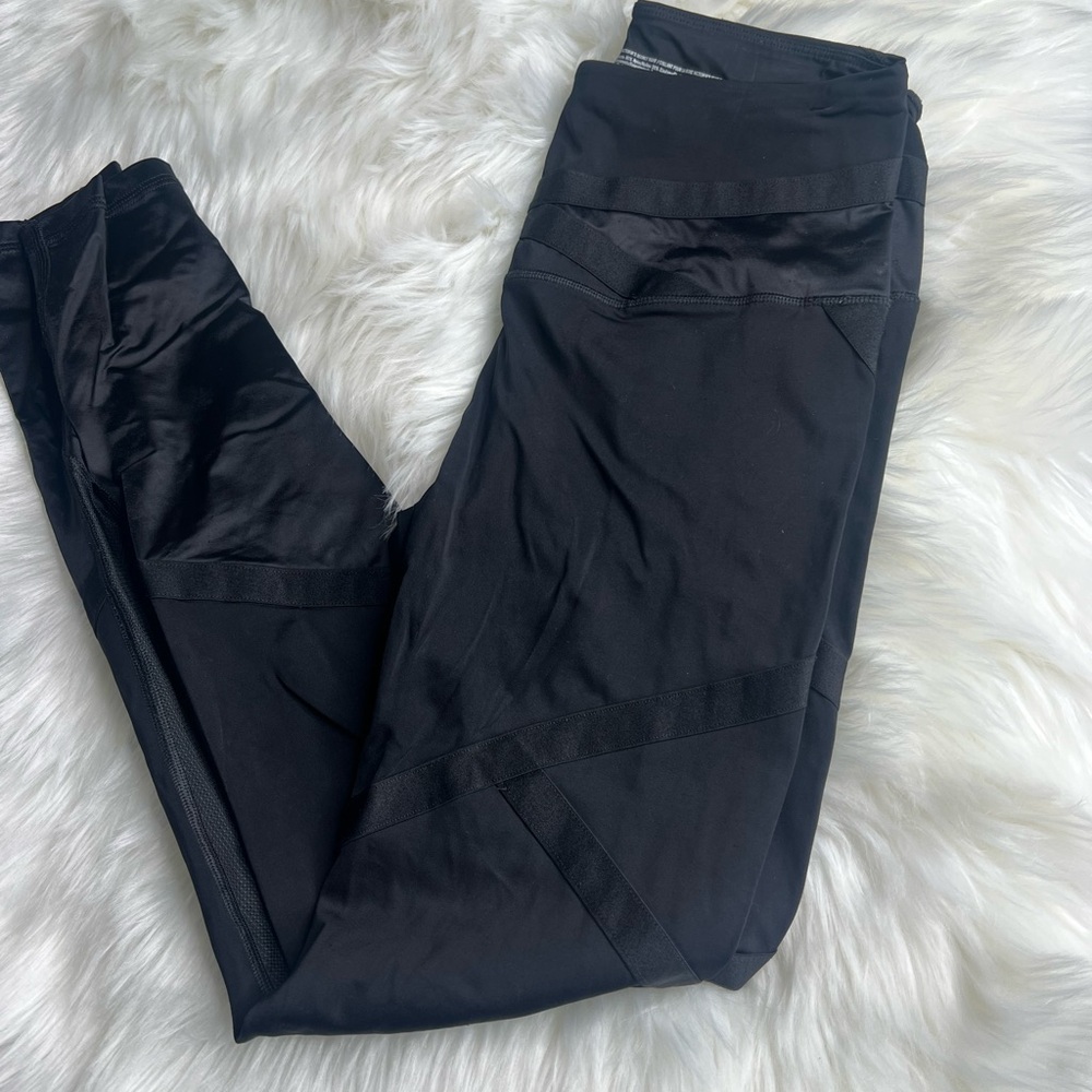 Victoria's Secret Sports Black Mesh Leggings Size Medium